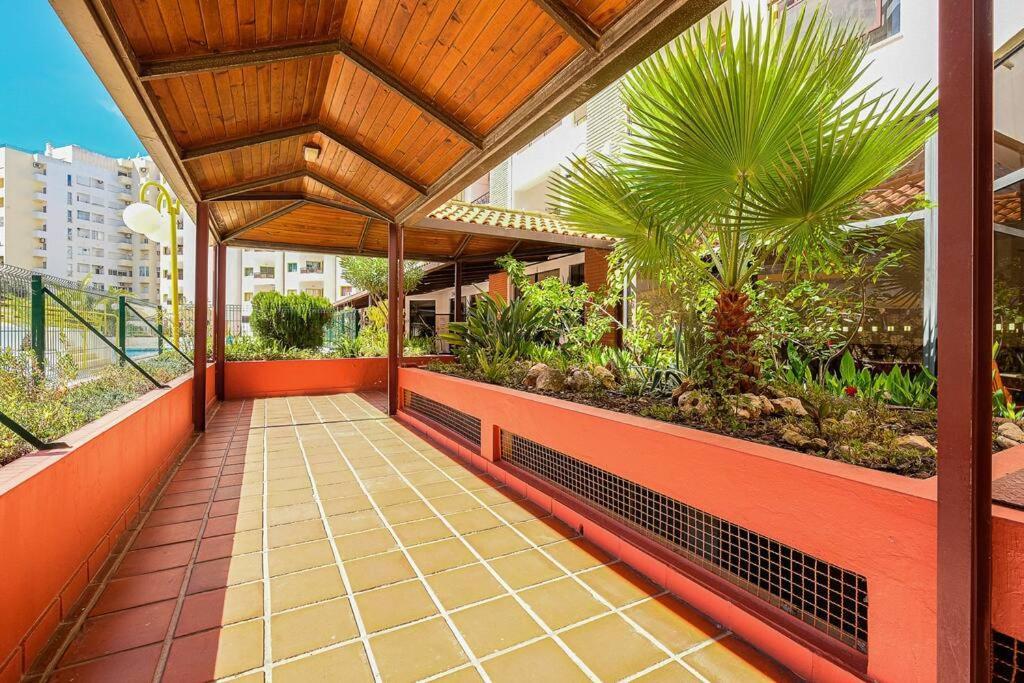 T2 With Pool, 300M From The Beach Portimão Exterior foto